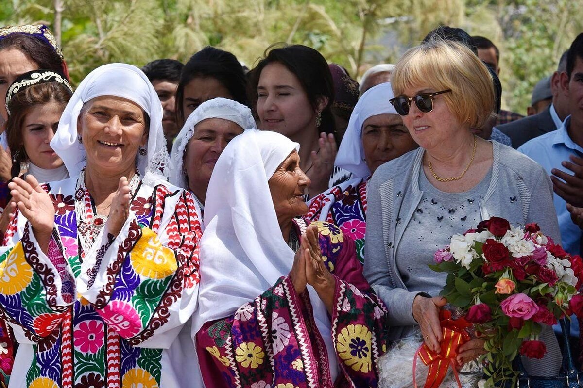 Душанбе нация. Жители Таджикистана. Население Таджикистана. Жители Душанбе. Русские в Таджикистане.